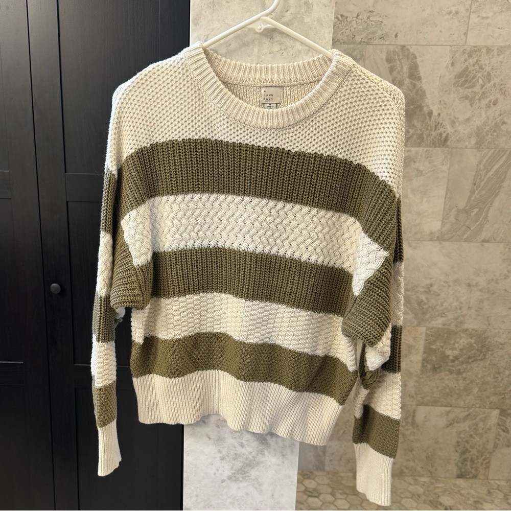 A New Day sweater size M